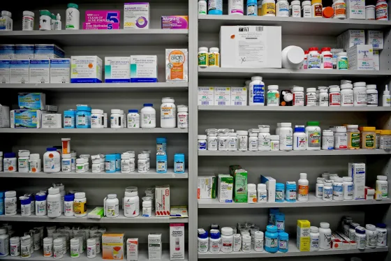 170815-pharmacy-mn-1340